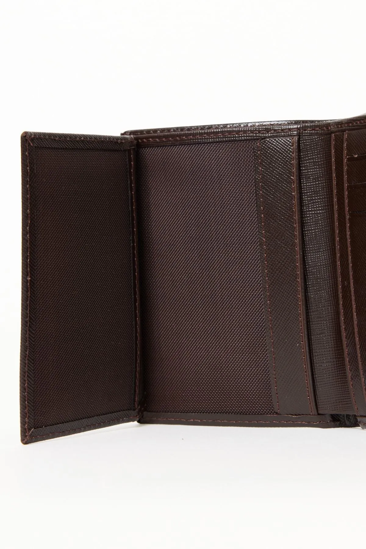 100 %leather wallet with male brown card compartment