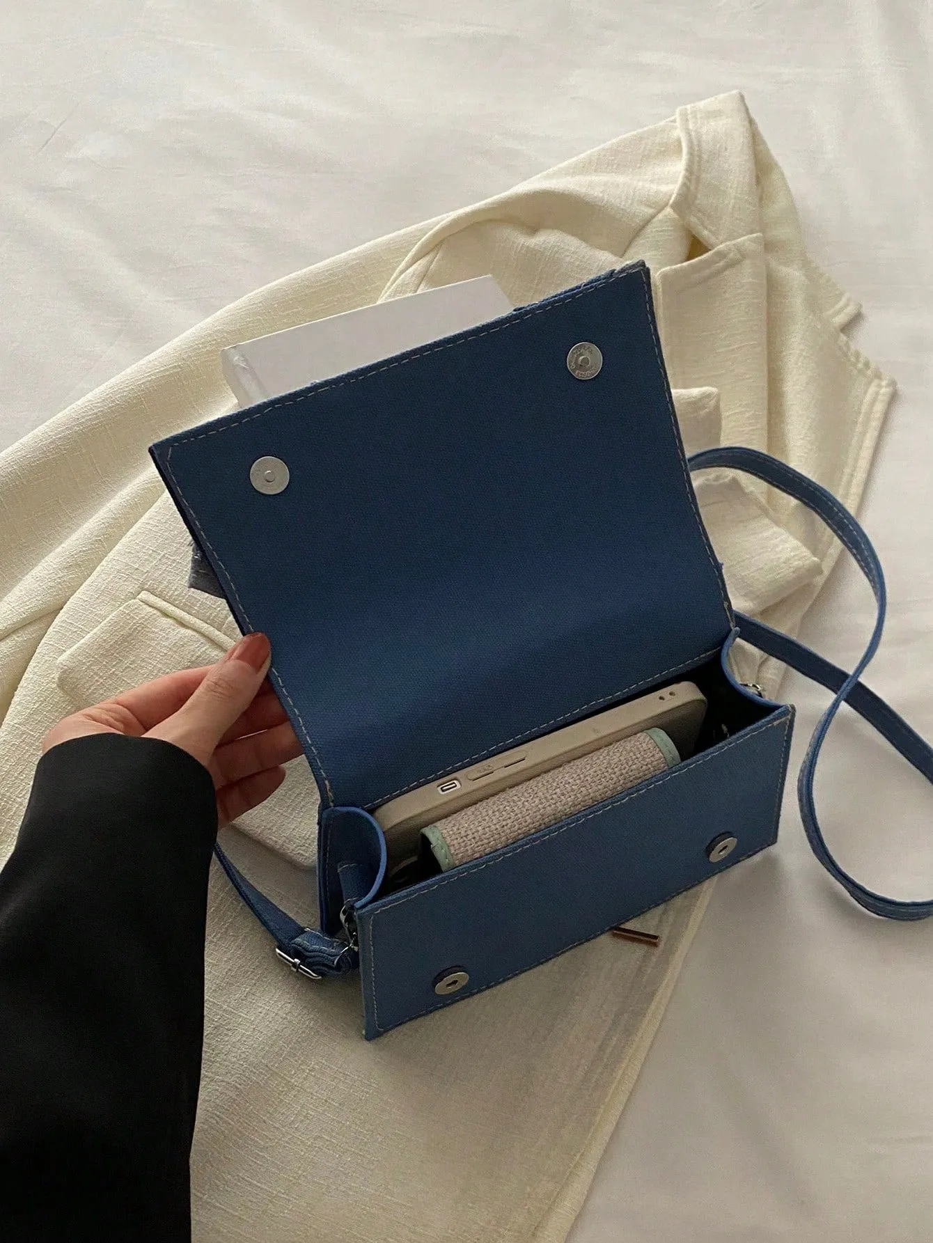 A Minimalist Vintage Mini Handbag Square Bag With Adjustable Long Shoulder Strap