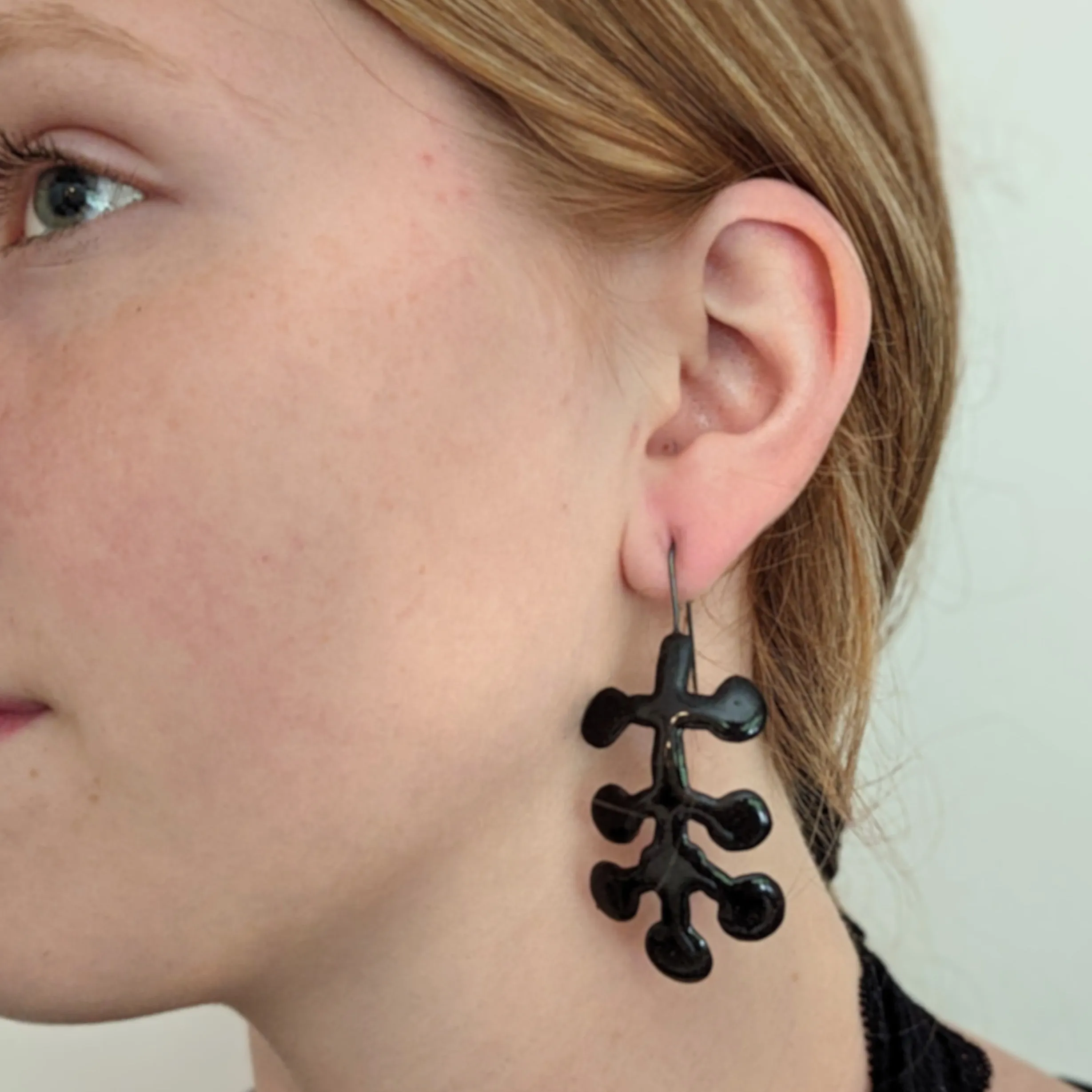 Black Connected Dot Earrings