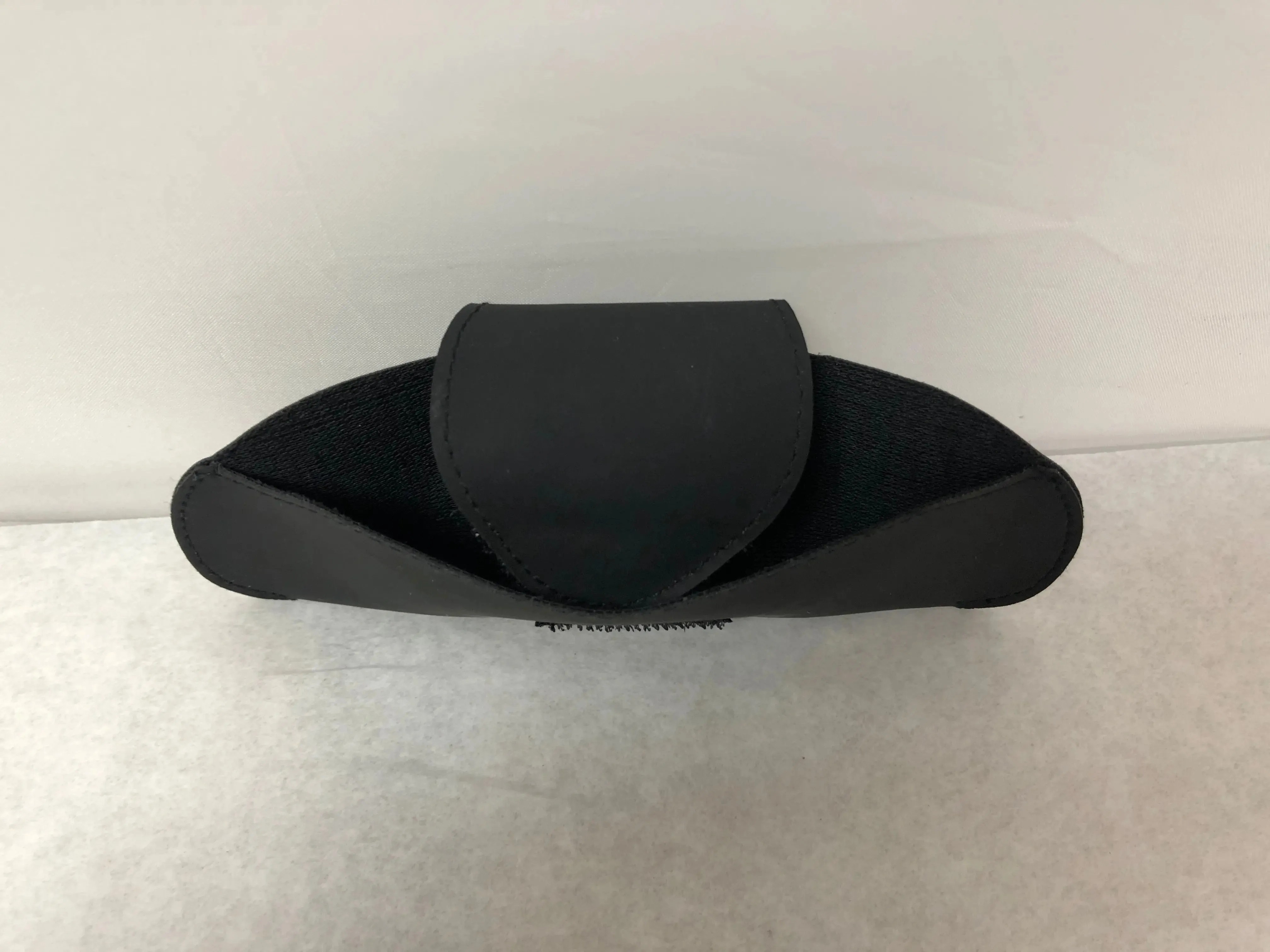 Black Optical Eyeglass Large Tab Close Soft Case and Storage | KMOPT-132