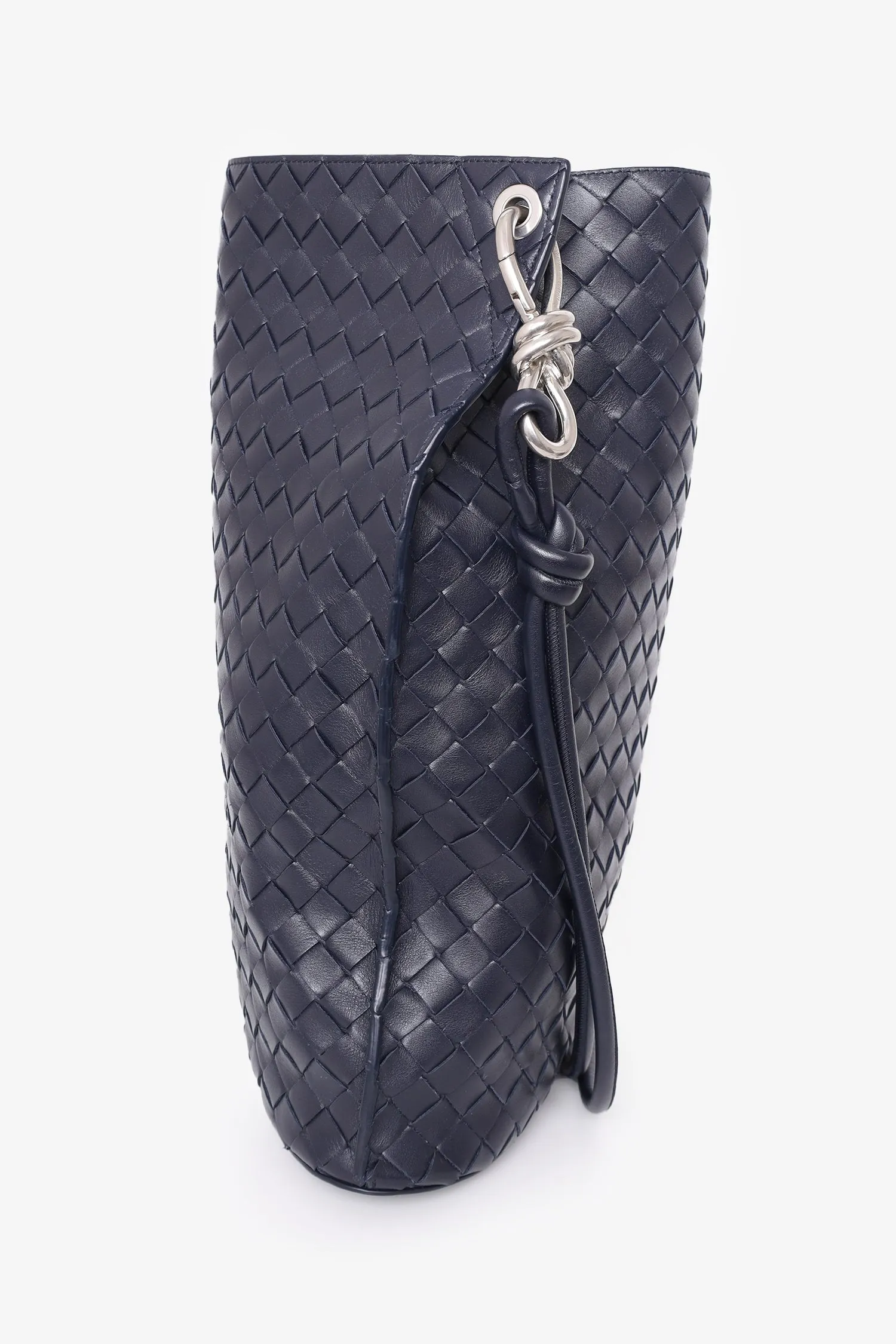 Bottega Veneta Black Leather Medium Knot Bucket Bag