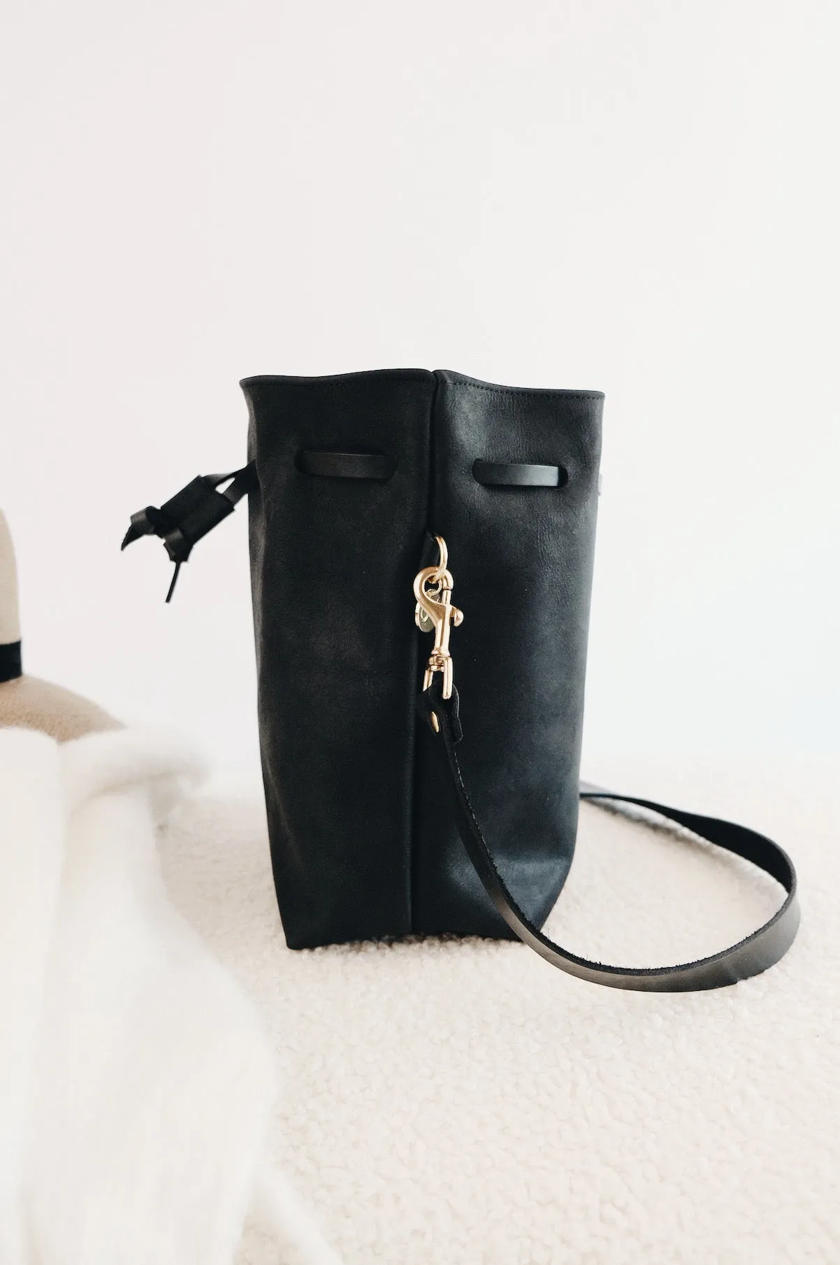 Bucket Bag ULAH LARGE | schwarz