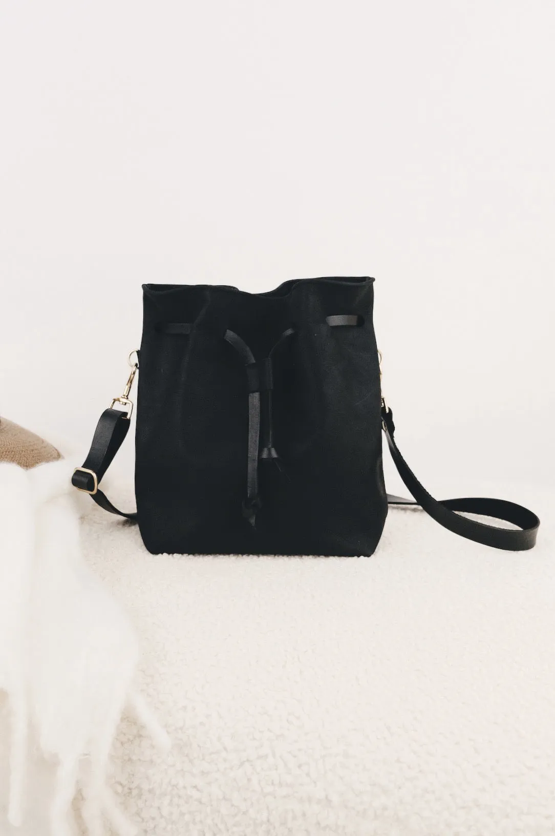 Bucket Bag ULAH LARGE | schwarz
