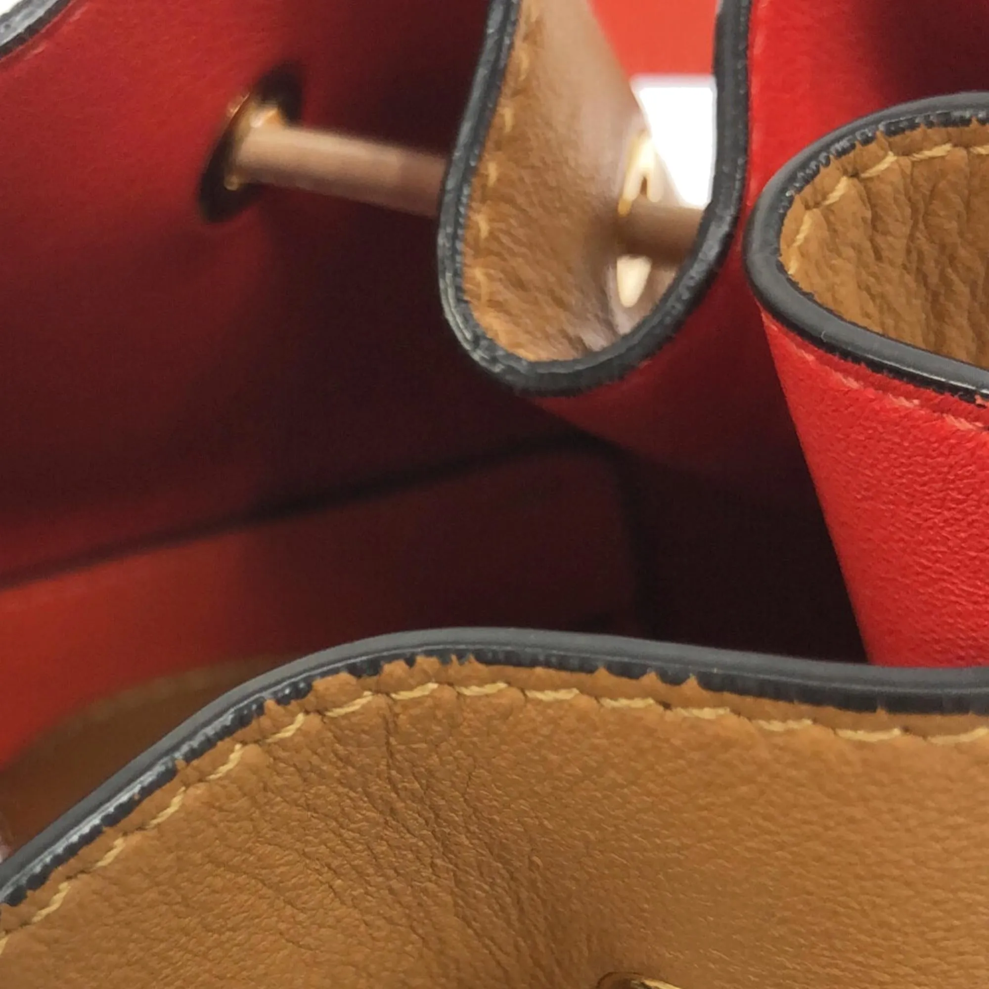 Fendi Small Perforated Mon Tresor Bucket Bag (SHG-ZjiX7d)