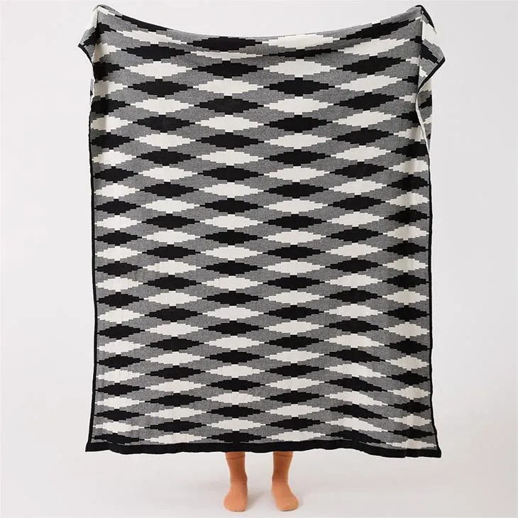 Knitted Diamond-Lattice Throw Pillowcover Set