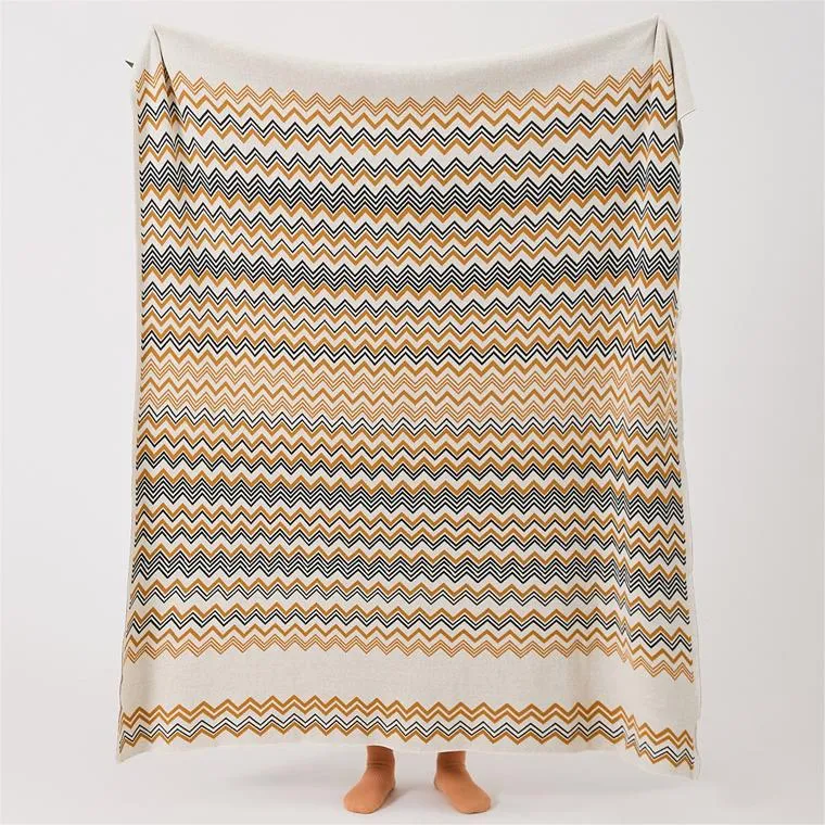 Knitted Wave-line Throw Pillow Set