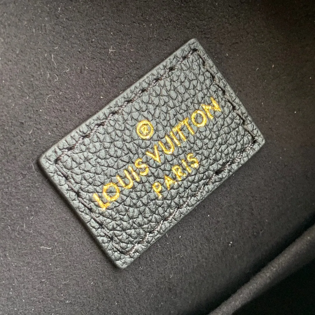 LB696 Lockme Bucket Bag / HIGHEST QUALITY VERSION