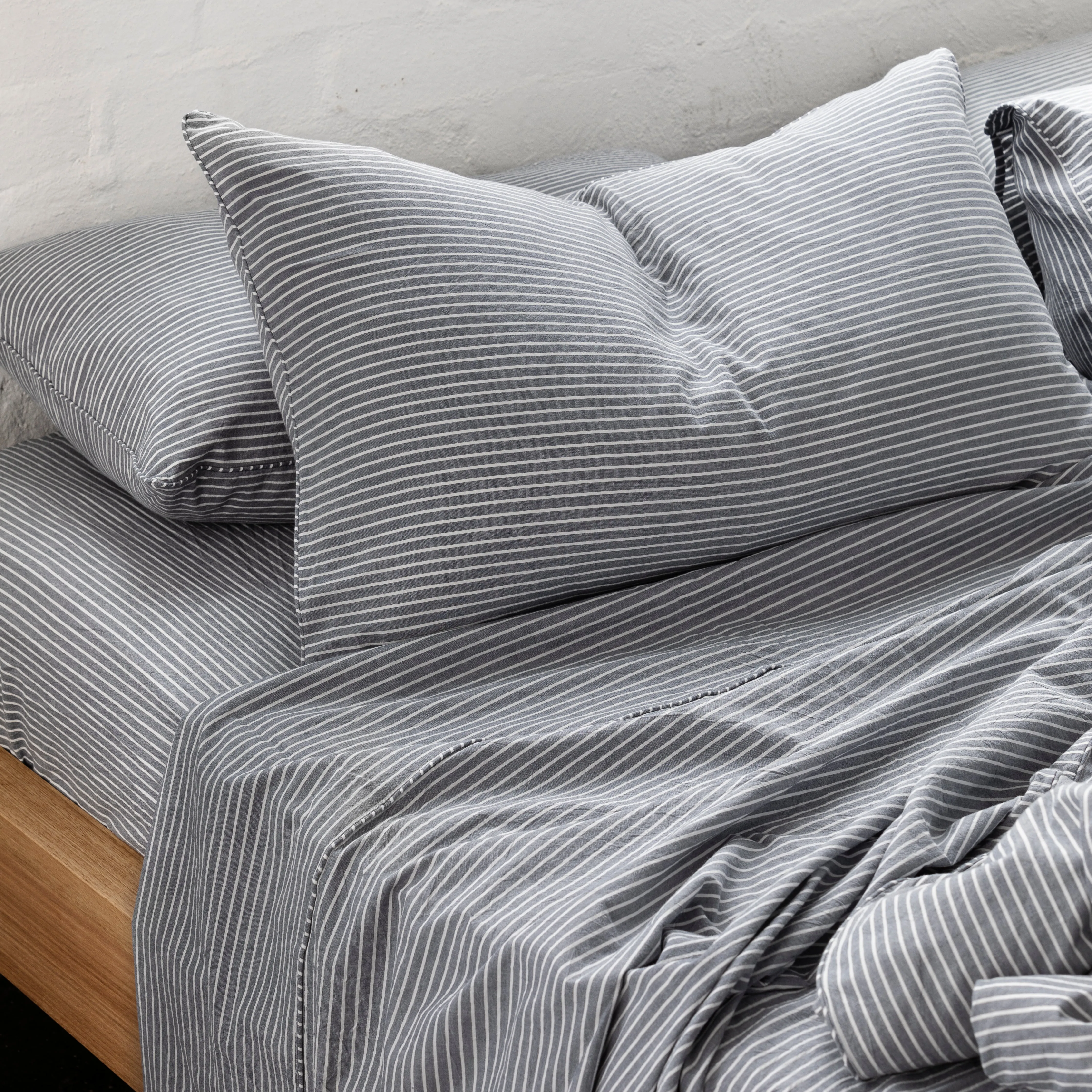 Leo Washed Cotton - Midnight Stripe Kids Fitted Sheet
