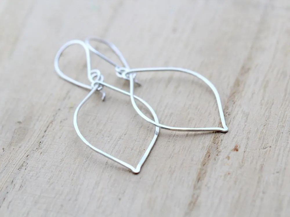 Lightweight Leaf Earrings