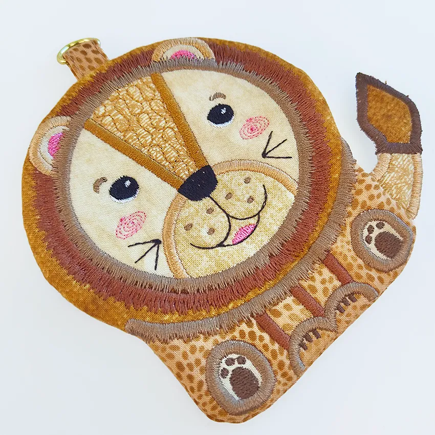 Lion Zipper Purse