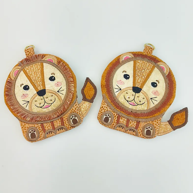 Lion Zipper Purse