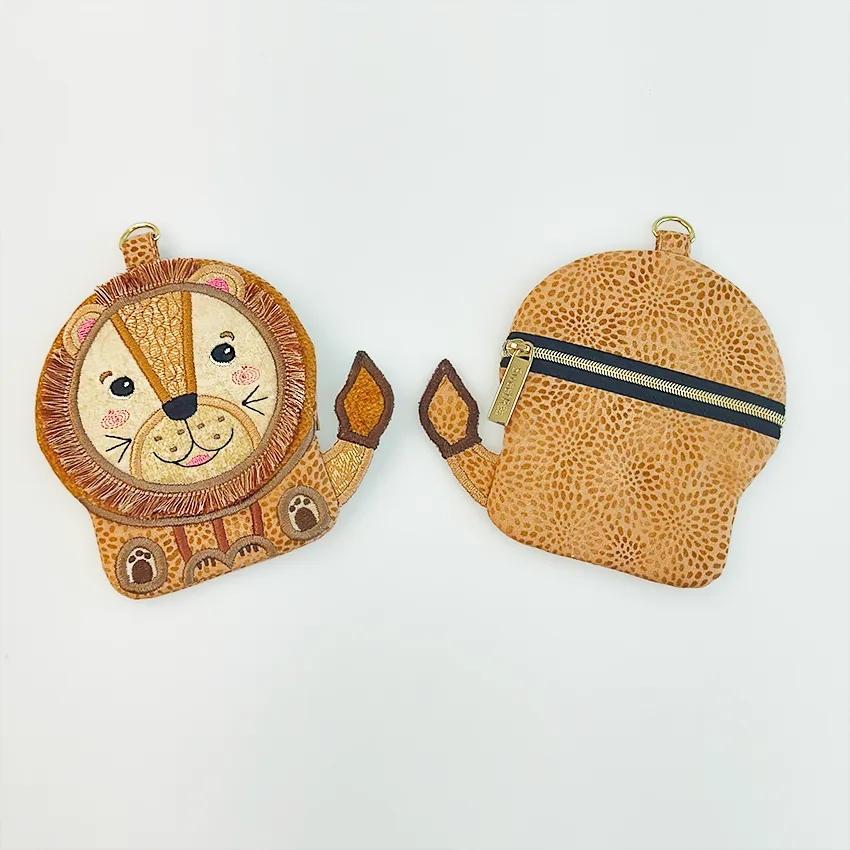 Lion Zipper Purse