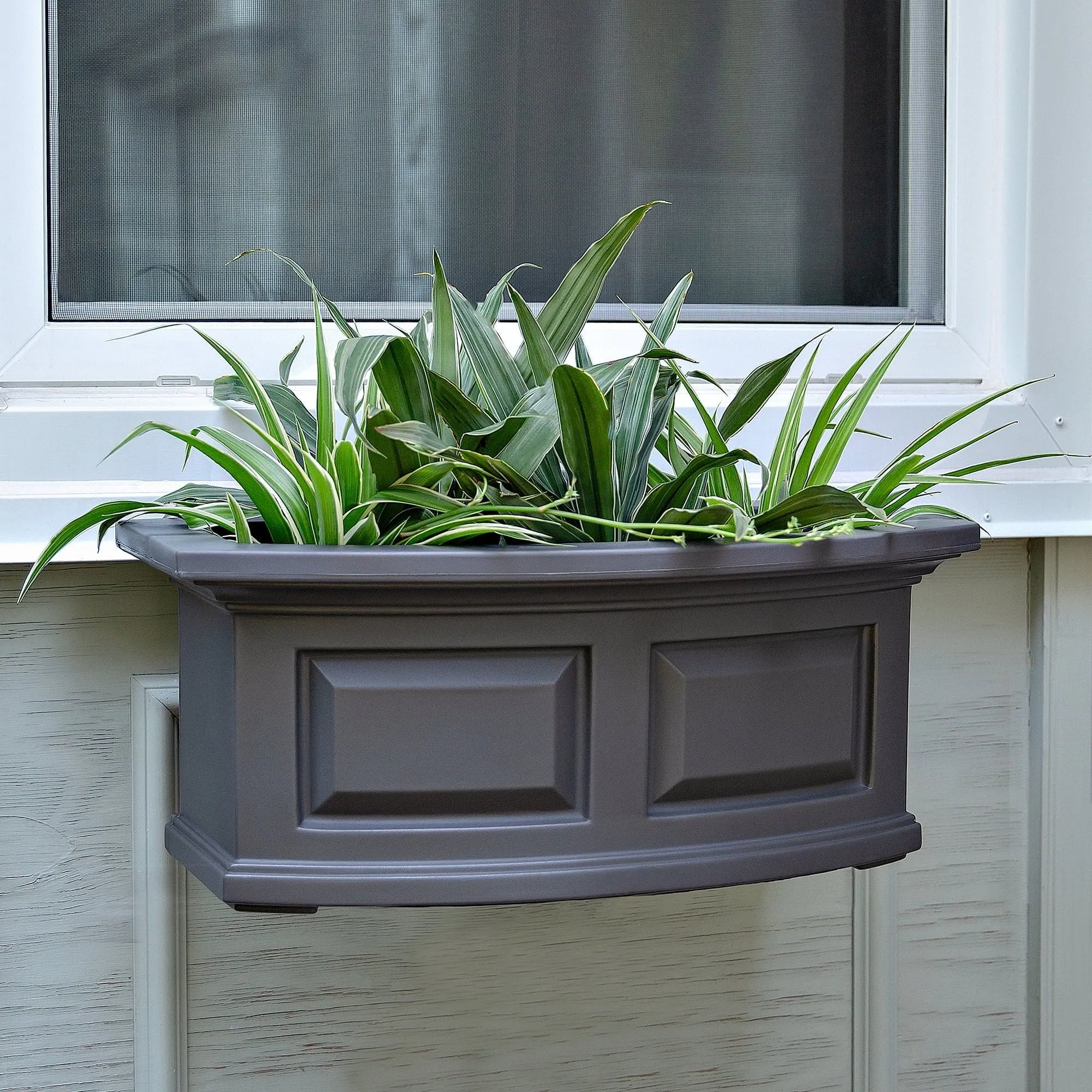 Mayne Nantucket 2ft Window Box Planter