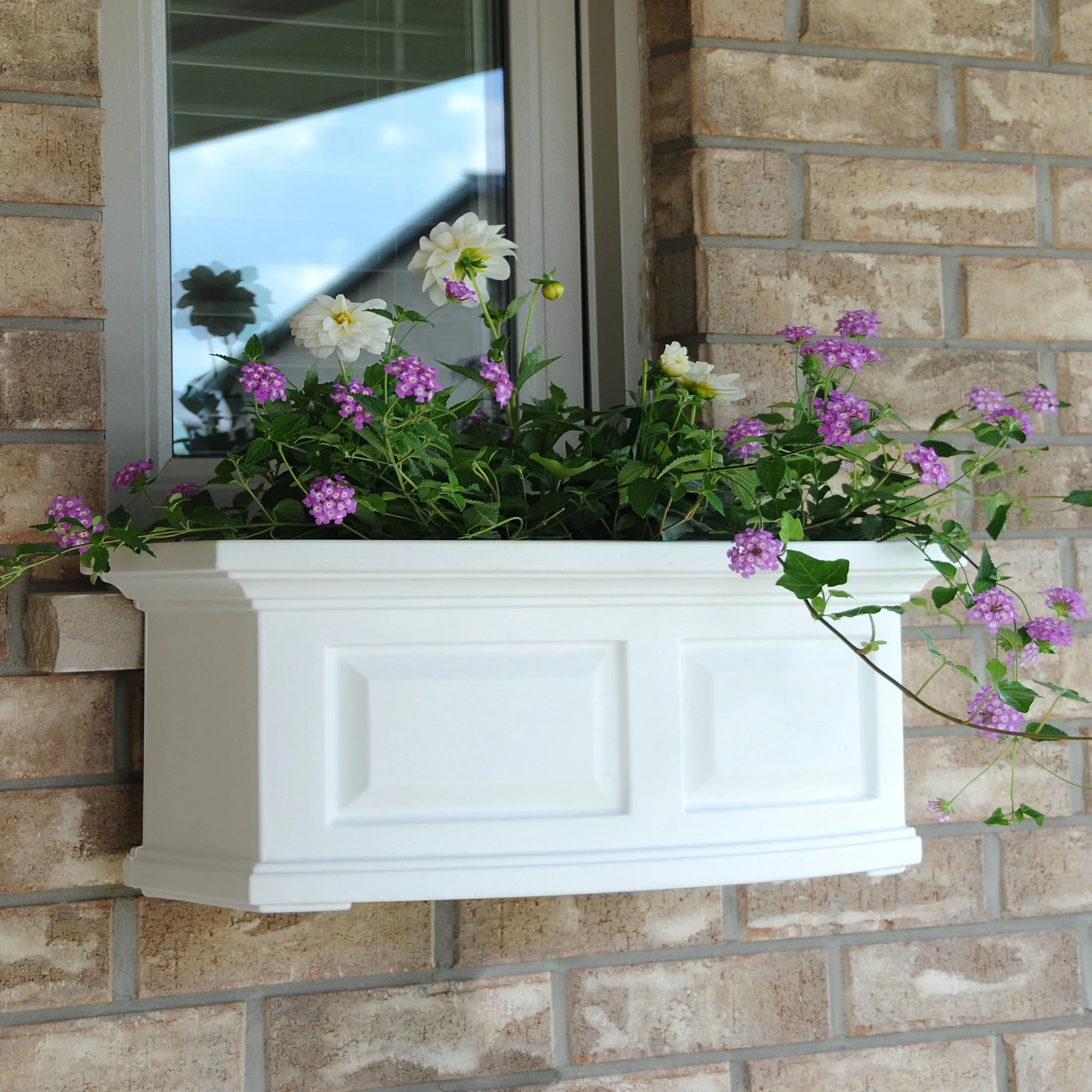 Mayne Nantucket 2ft Window Box Planter