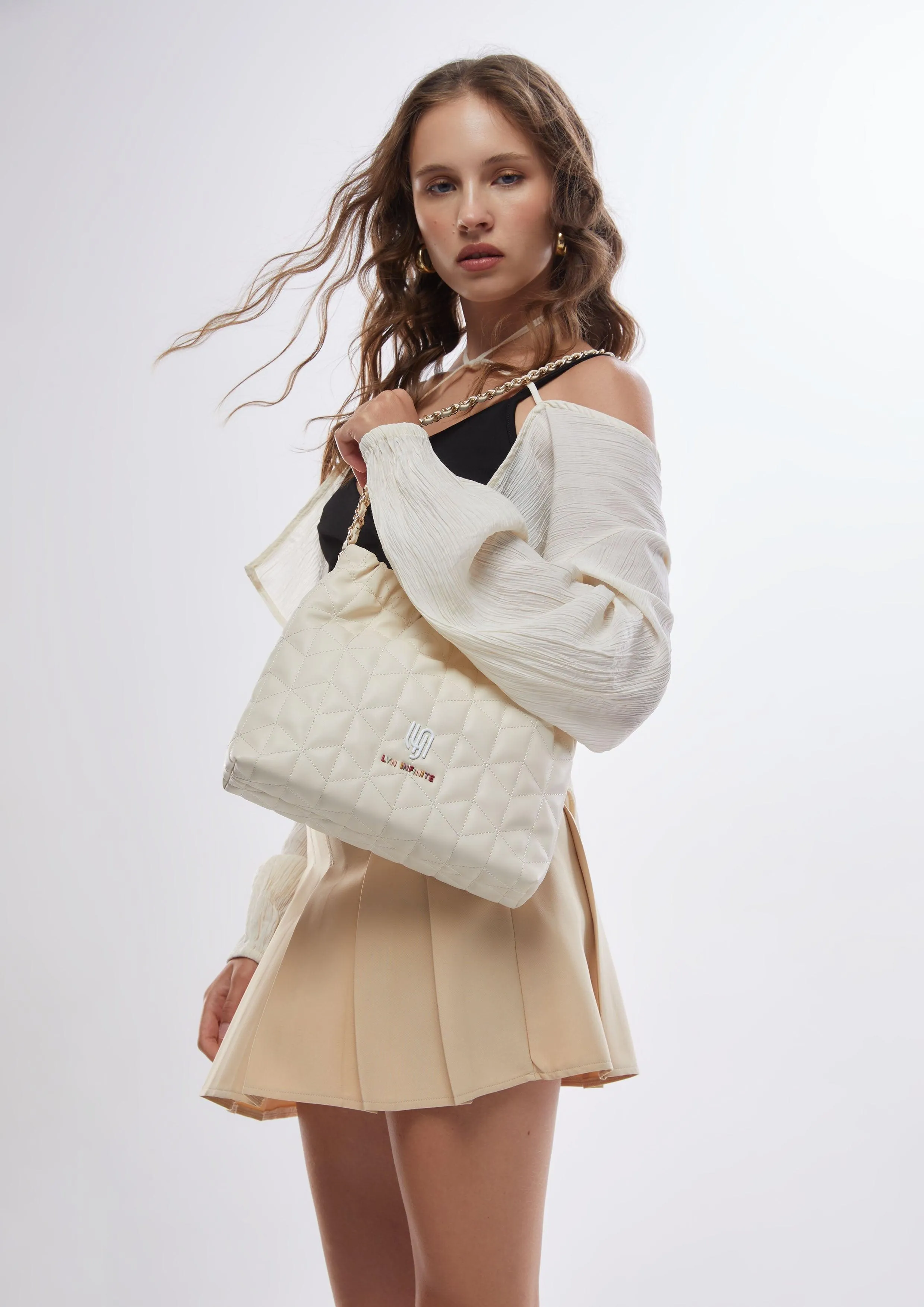 Monet Infinite Shoulder Bag L Ivory
