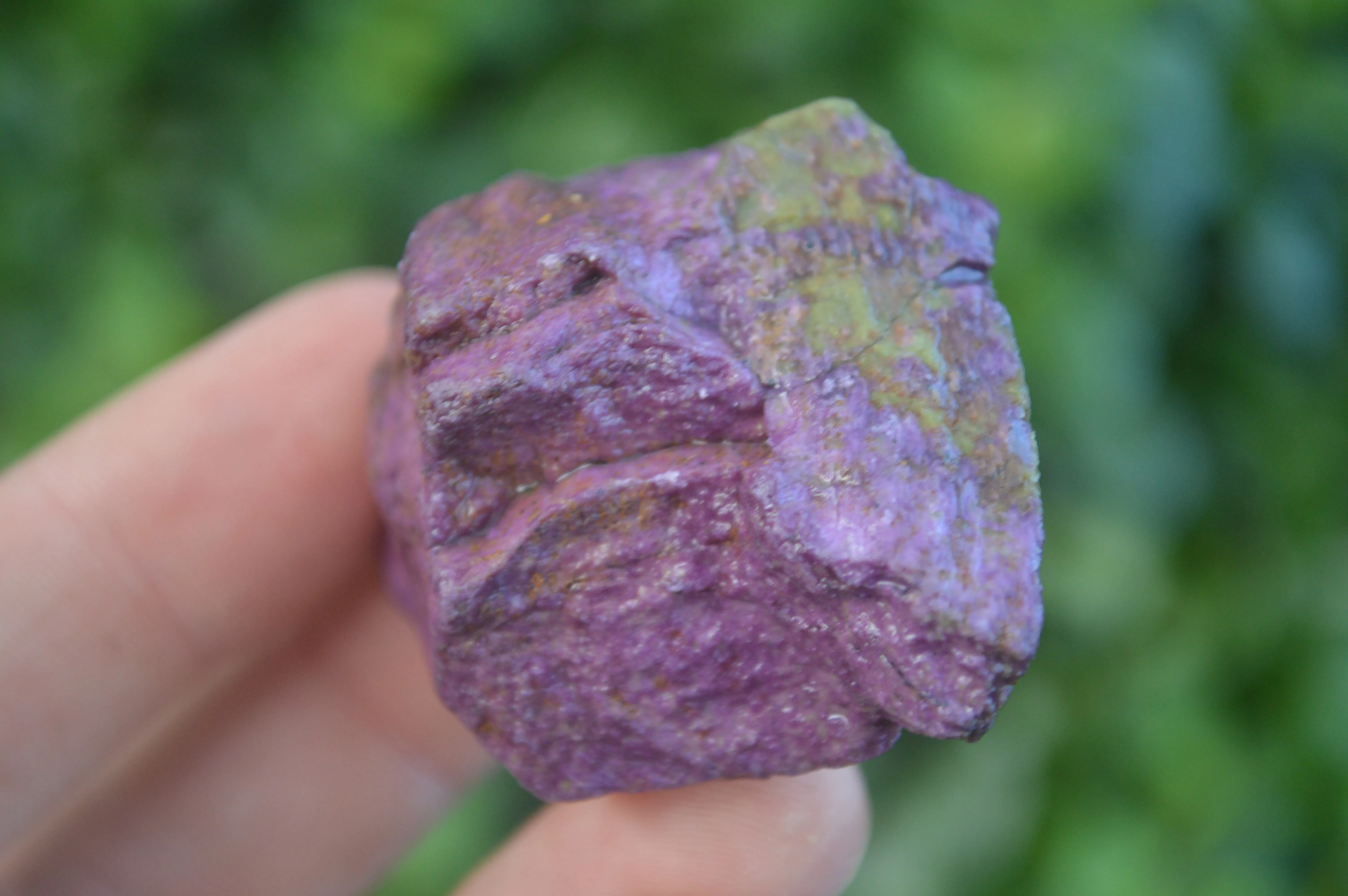 Natural Small Purple Stichtite & Green Serpentine Cobbed Pieces  - Sold per 1 kg (10-18 pieces) - From Barberton, South Africa