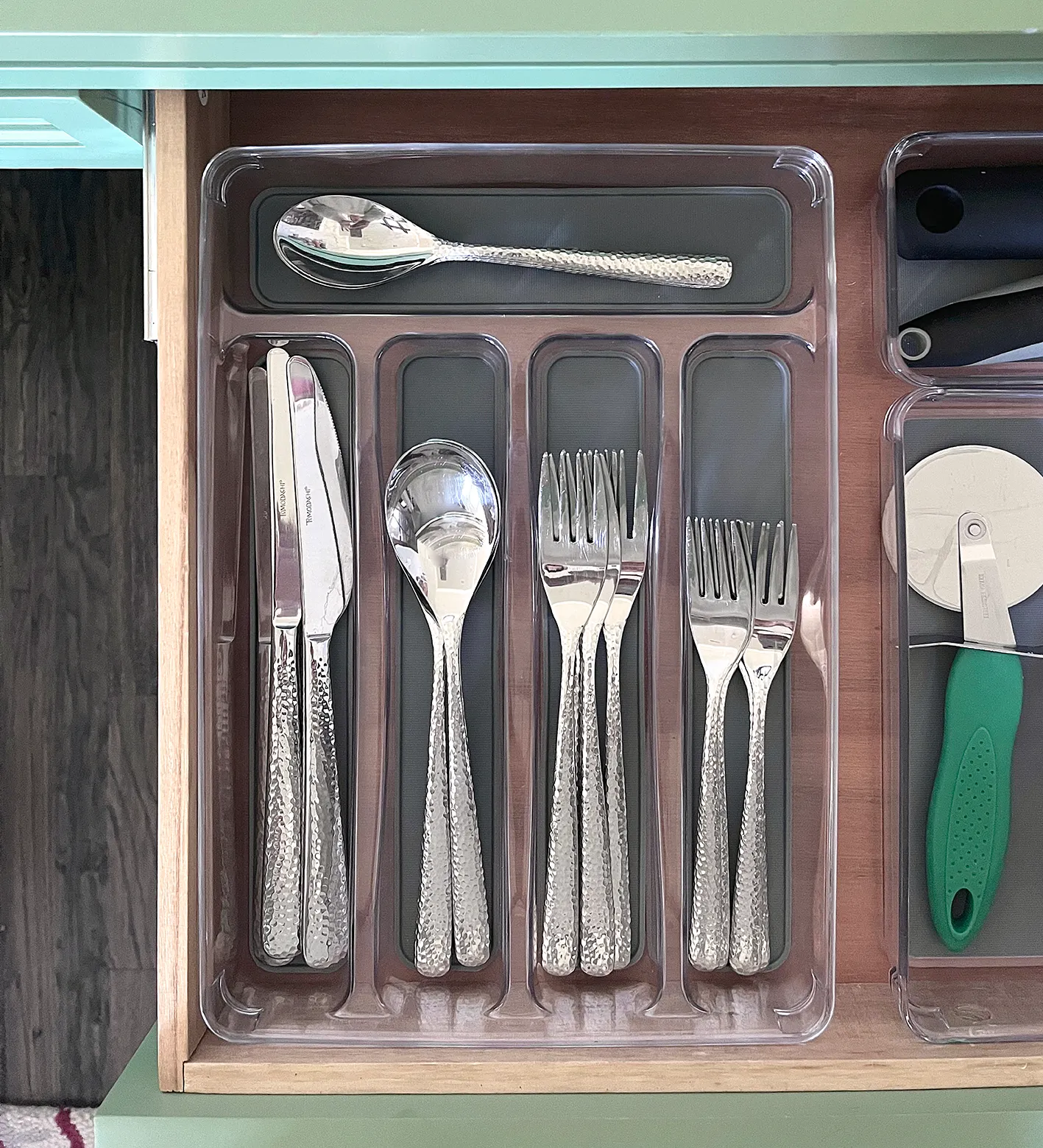 Organized Drawer Large Trays, Set of 4 – 3 Compartment Tray, Utensil Tray, XL Rectangle Tray, Medium/Skinny Tray