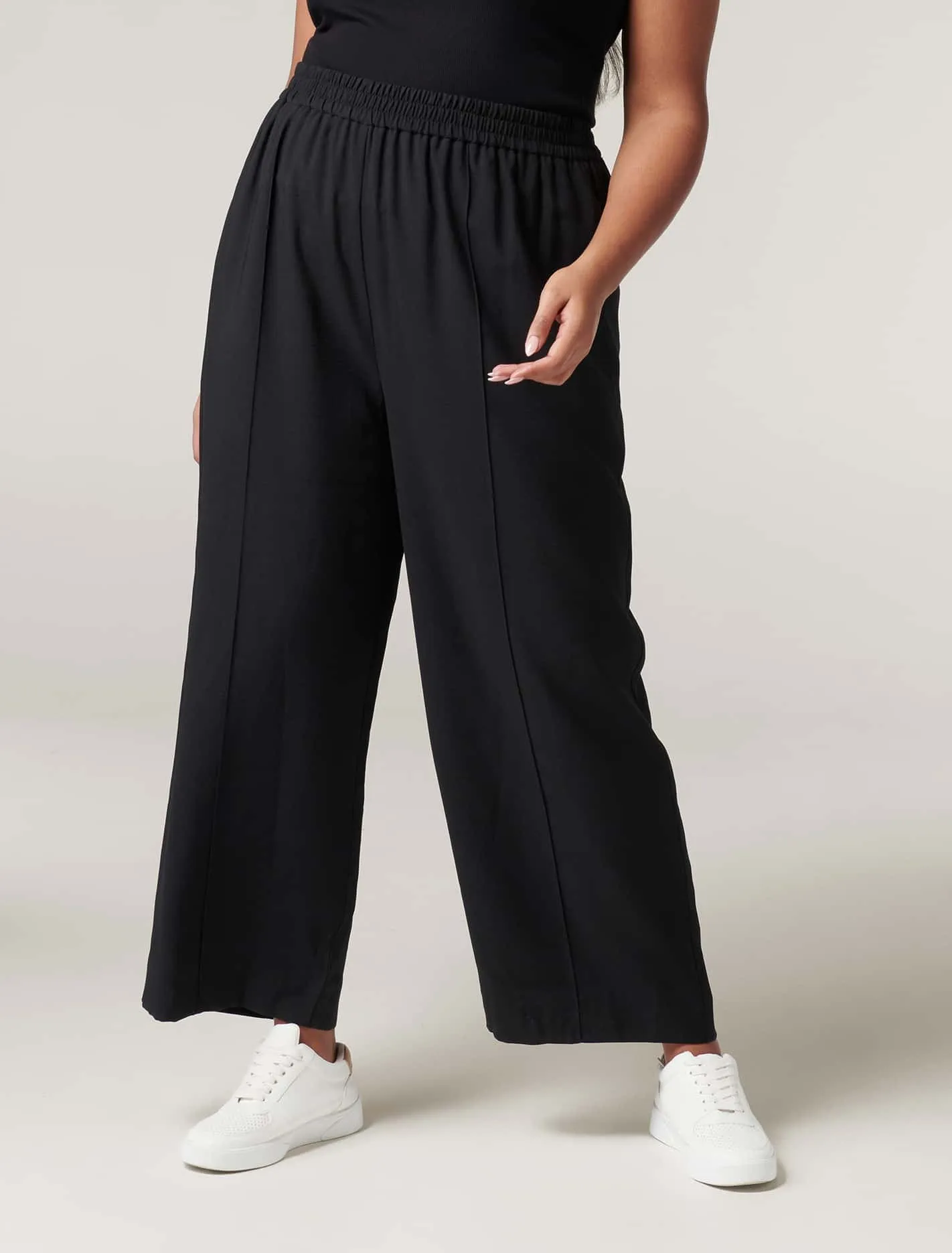 Petra Curve Wide Leg Pintuck Pant