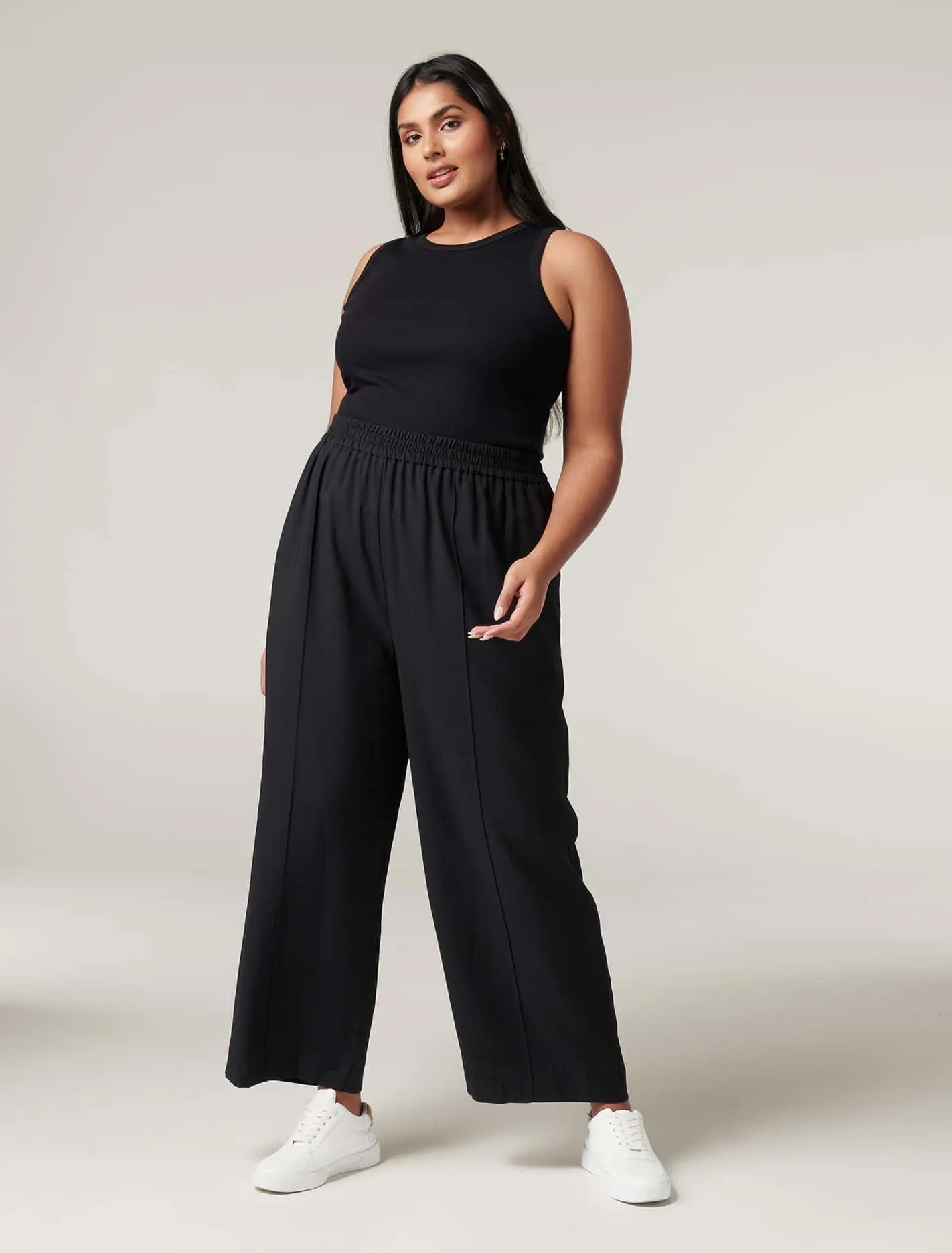 Petra Curve Wide Leg Pintuck Pant