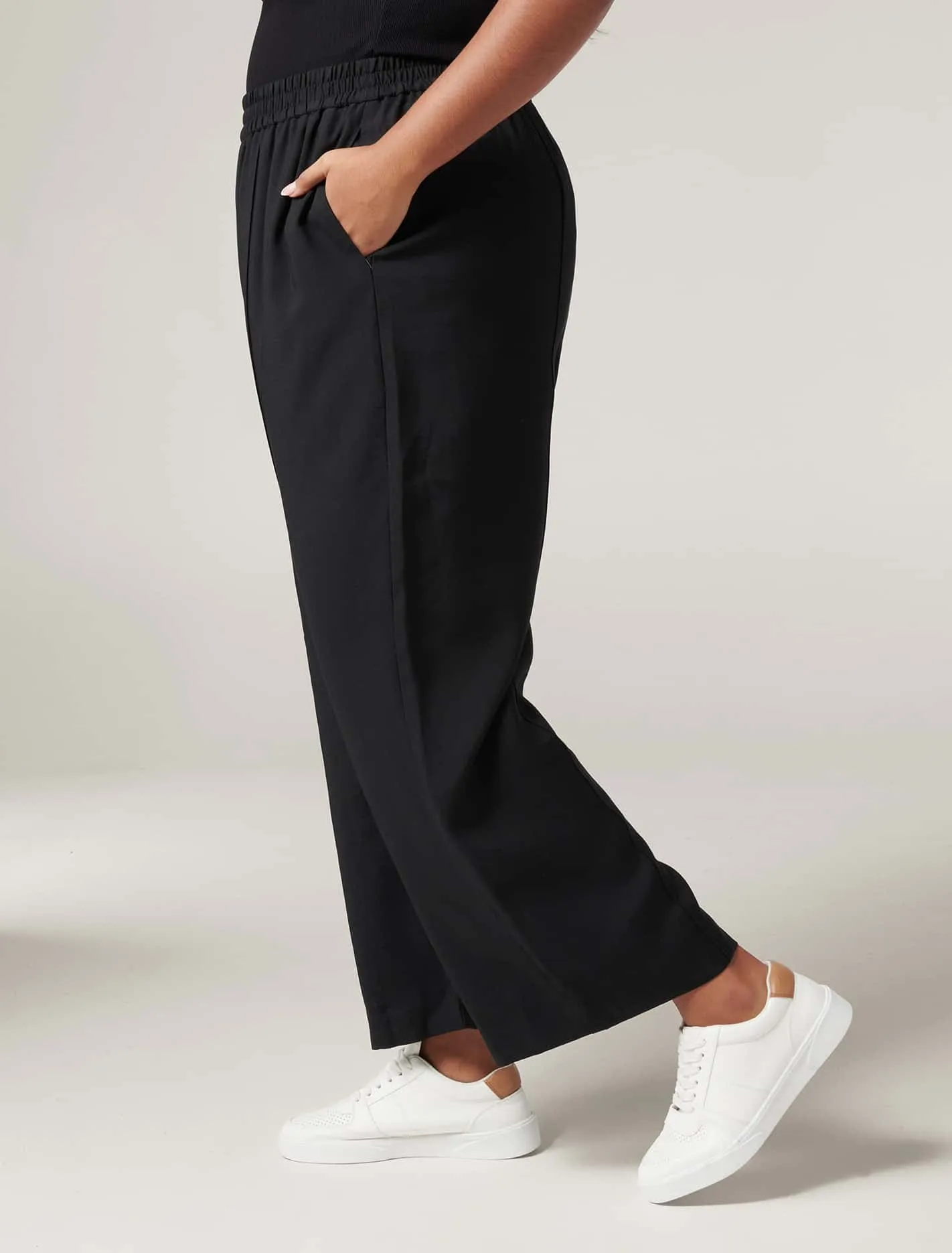 Petra Curve Wide Leg Pintuck Pant
