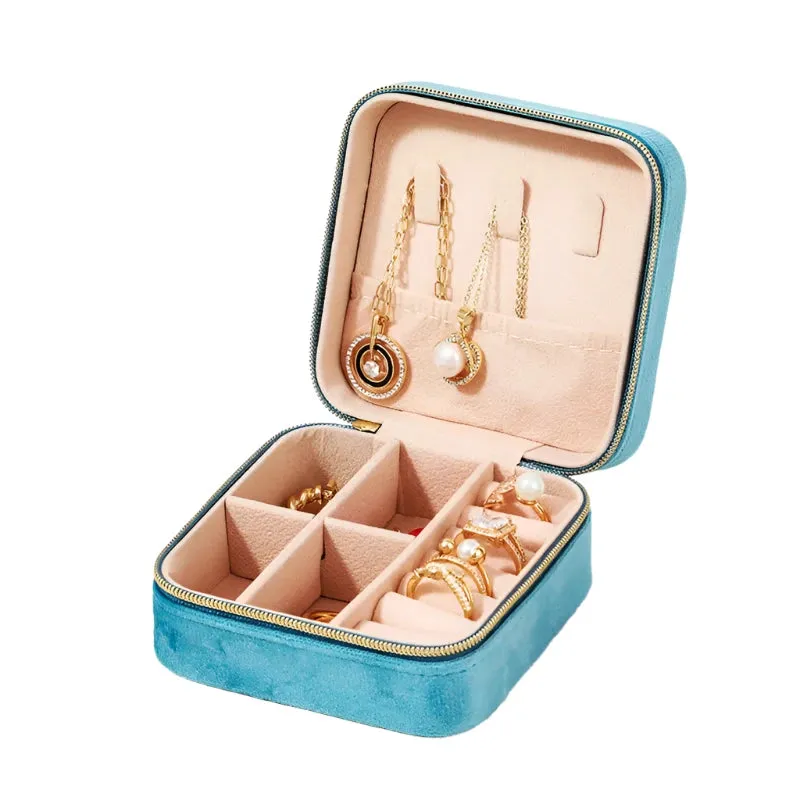 Portable Zippered Velvet Jewelry Case