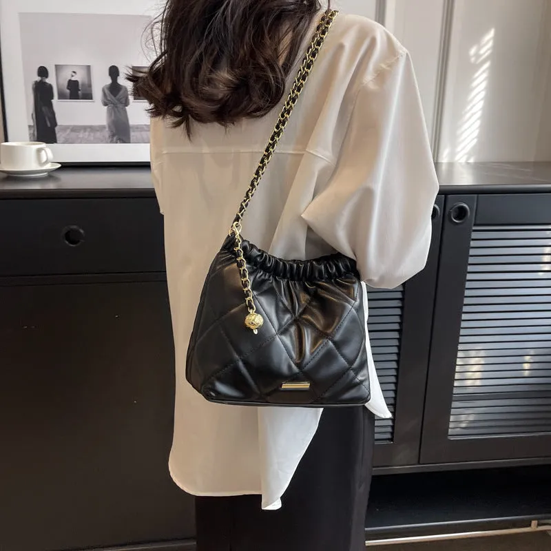 Rhombus Shoulder Bucket Bag