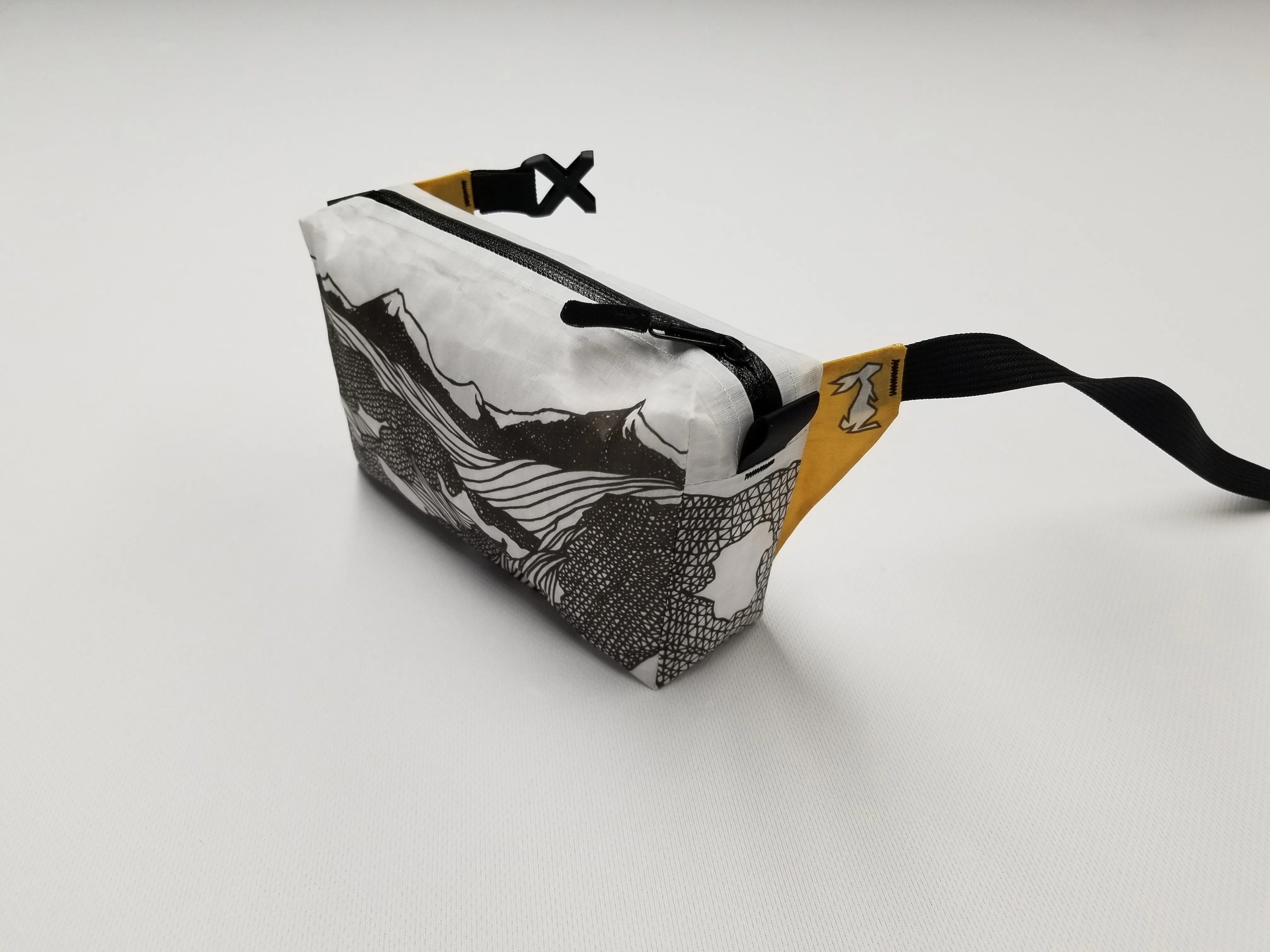 The Ultralight Fanny Pack "Low Poly"