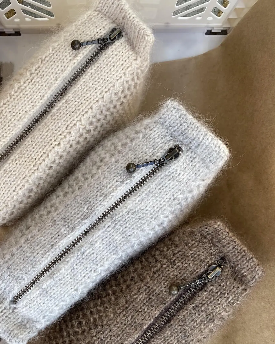 UDENLANDSKE FORHANDLERE Zipper 23 cm - Hazelnut - Wholesale