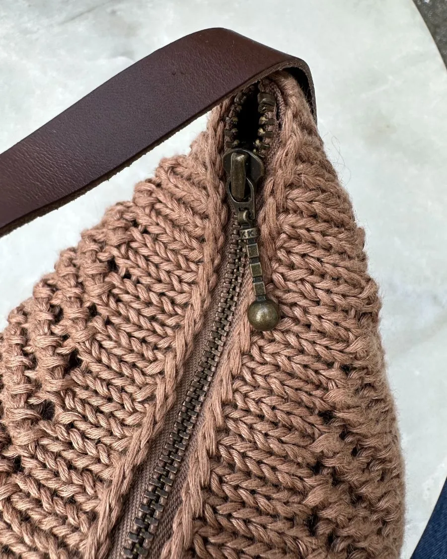 UDENLANDSKE FORHANDLERE Zipper 23 cm - Hazelnut - Wholesale