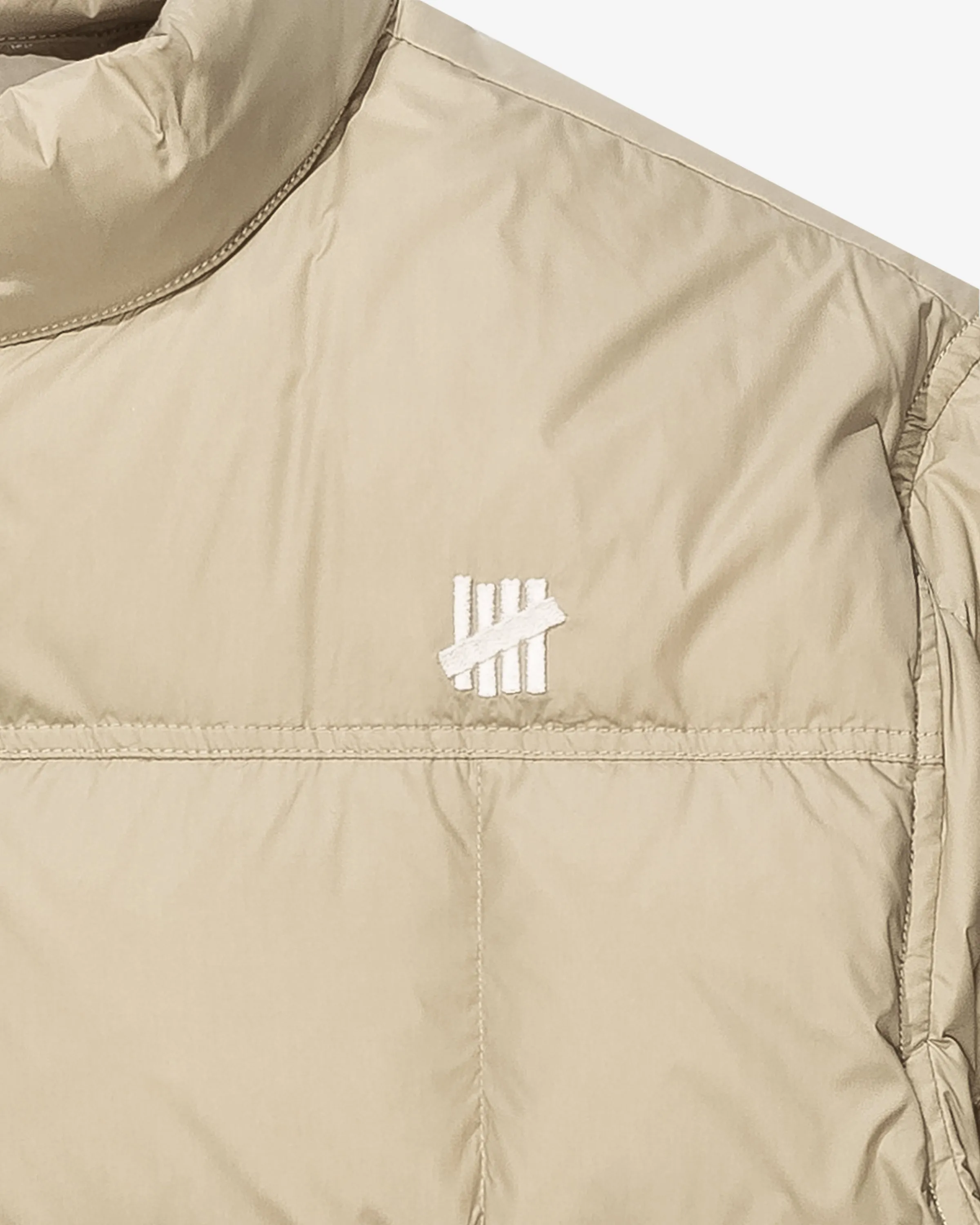 UNDEFEATED LIGHTWEIGHT QUILTED JACKET