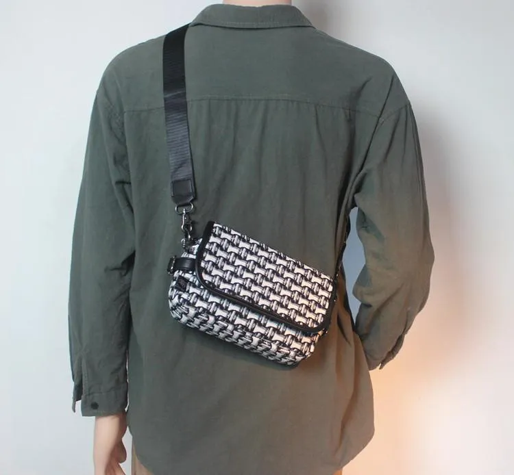 Vvsha  Christmas Gift White Plaid Chest Bag