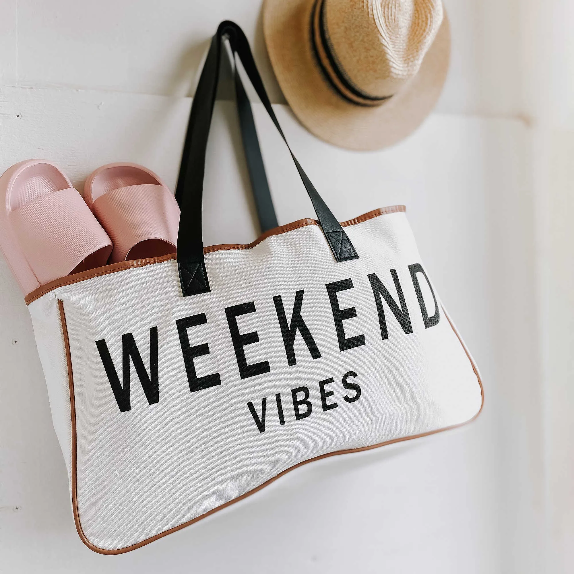 Weekend Getaway Tote Bag - Weekend Vibes
